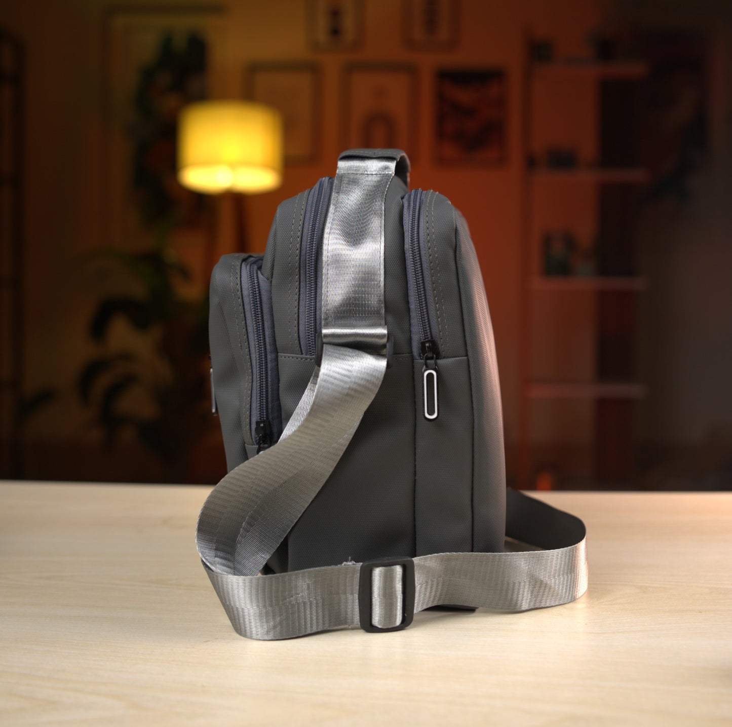 Zagroo Everyday Sling Bag (Silver Grey)